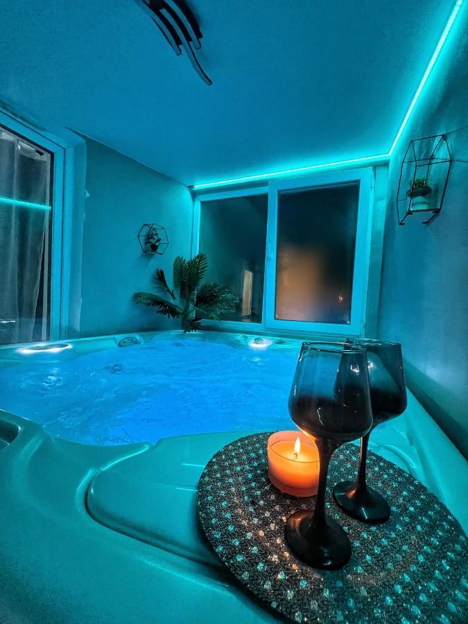 Luxor - Jacuzzi&Cozy Apartments Сібіу Екстер'єр фото