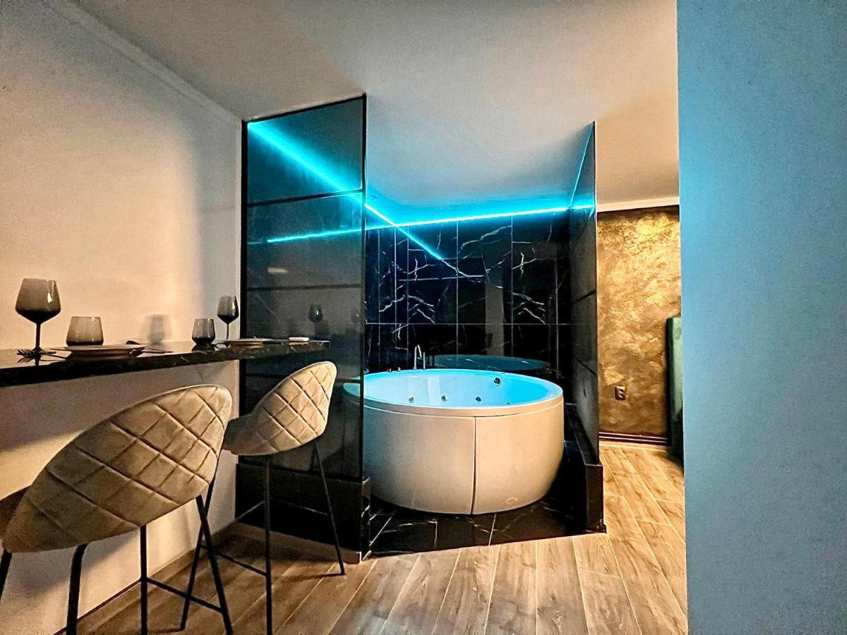 Luxor - Jacuzzi&Cozy Apartments Сібіу Екстер'єр фото