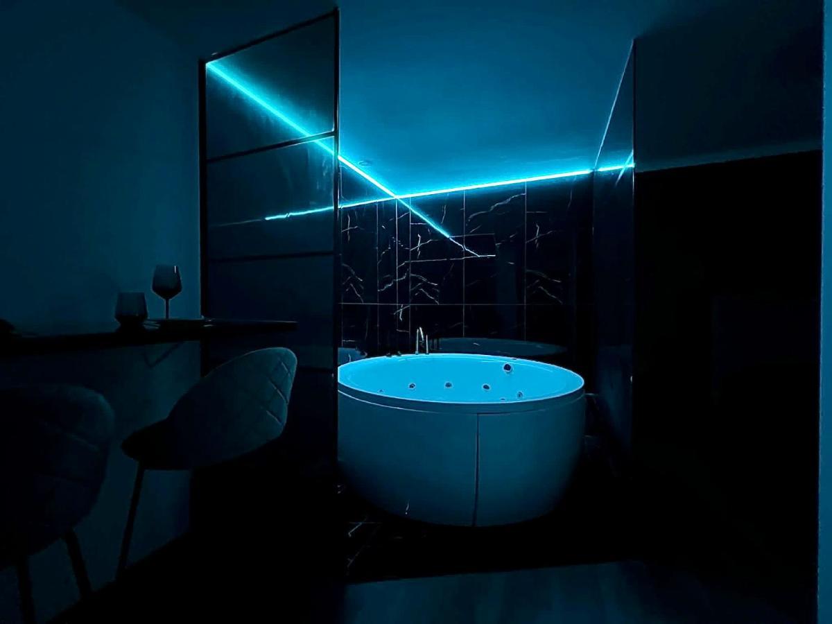 Luxor - Jacuzzi&Cozy Apartments Сібіу Екстер'єр фото