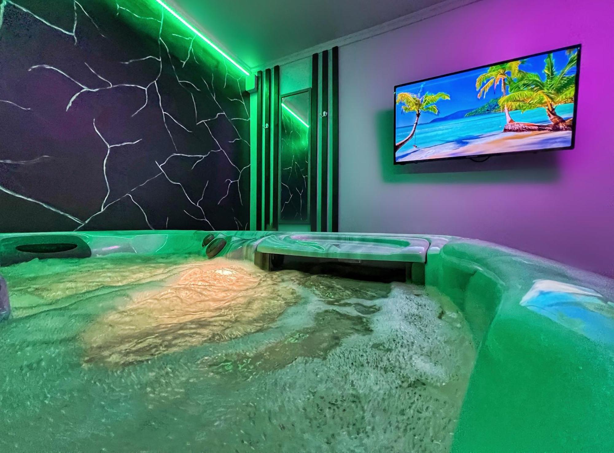 Luxor - Jacuzzi&Cozy Apartments Сібіу Екстер'єр фото