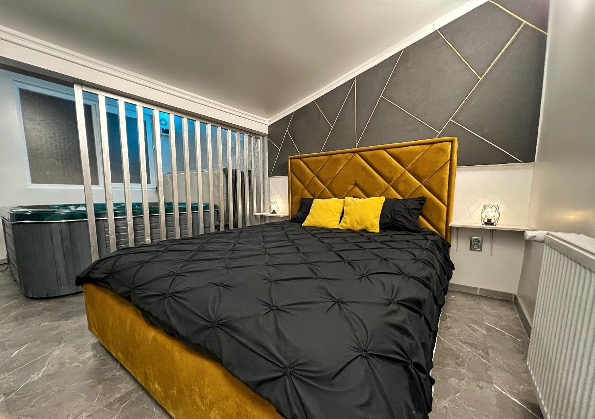 Luxor - Jacuzzi&Cozy Apartments Сібіу Екстер'єр фото